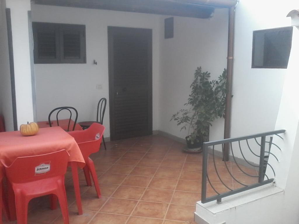 B&B Domo De Pedra Tottubella Buitenkant foto